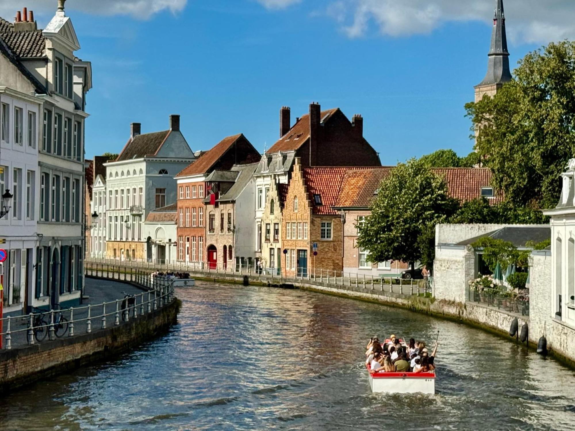 Sleeping Swan Bed & Breakfast Brugge Ngoại thất bức ảnh